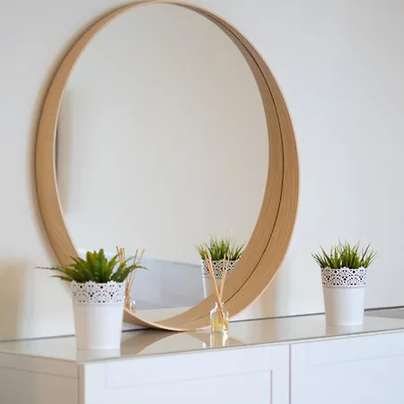 Modern 3 Bdr Duplex House With Terrace By Lovelystay شقة