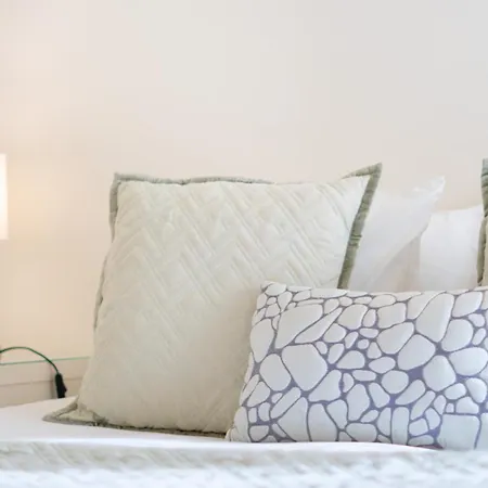 Modern 3 Bdr Duplex House With Terrace By Lovelystay شقة Armação de Pêra