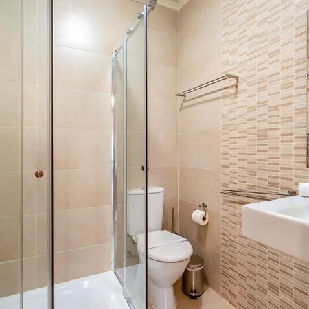 Modern 3 Bdr Duplex House With Terrace By Lovelystay * Armacao de Pera