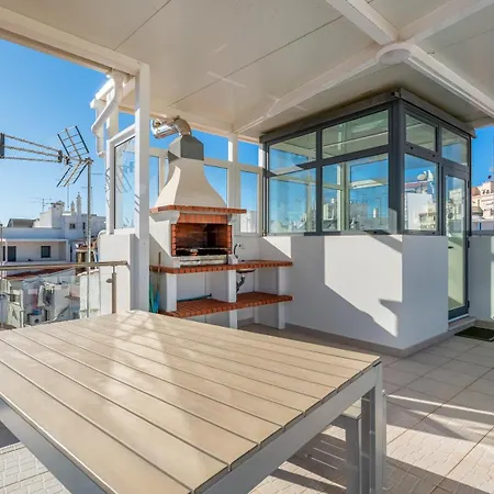 דירה Modern 3 Bdr Duplex House With Terrace By Lovelystay