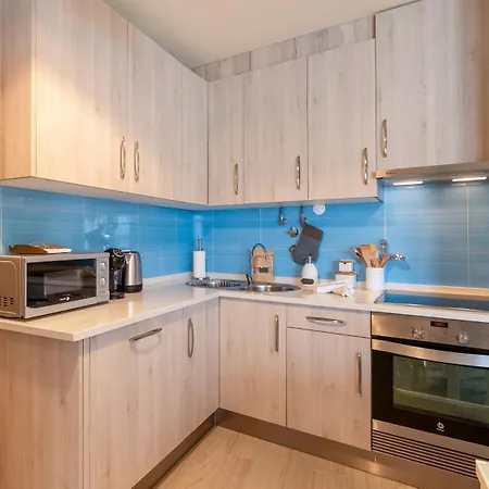 Apartment Modern 3 Bdr Duplex House With Terrace By Lovelystay *