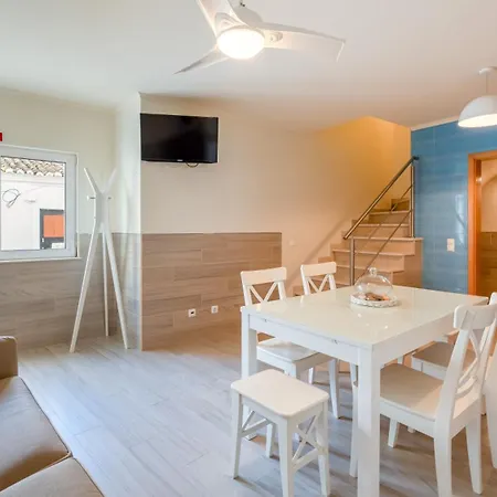 Modern 3 Bdr Duplex House With Terrace By Lovelystay * Armação de Pêra